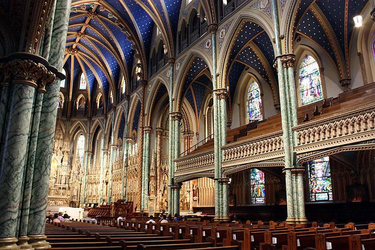 THE CHURCHES OF NOTRE DAME