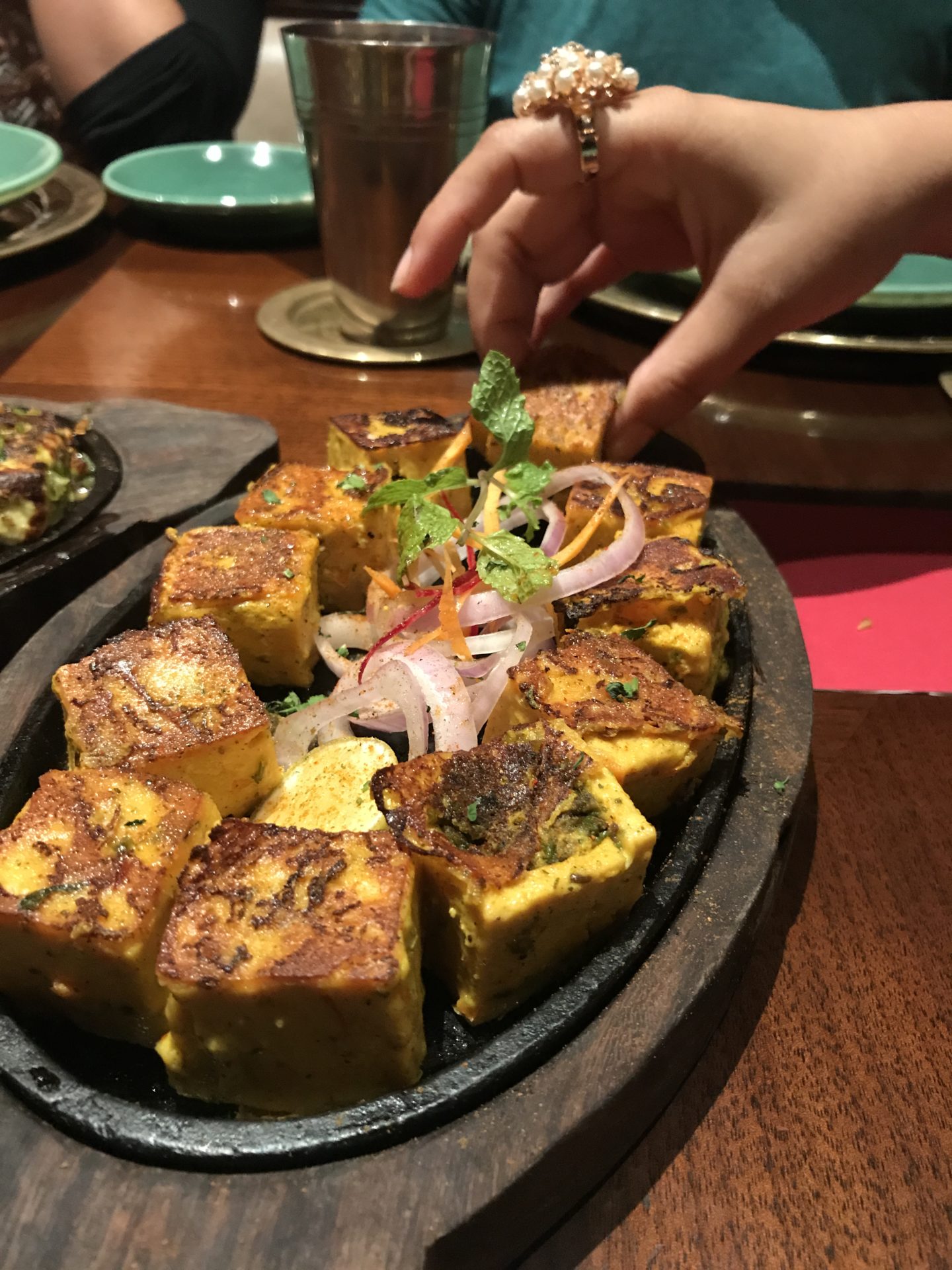 hing aur mirch ke paneer tikka