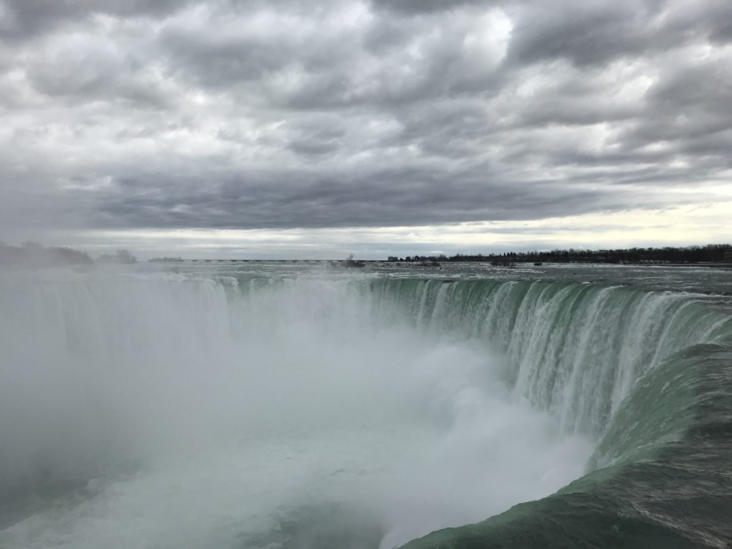 misty niagara falls