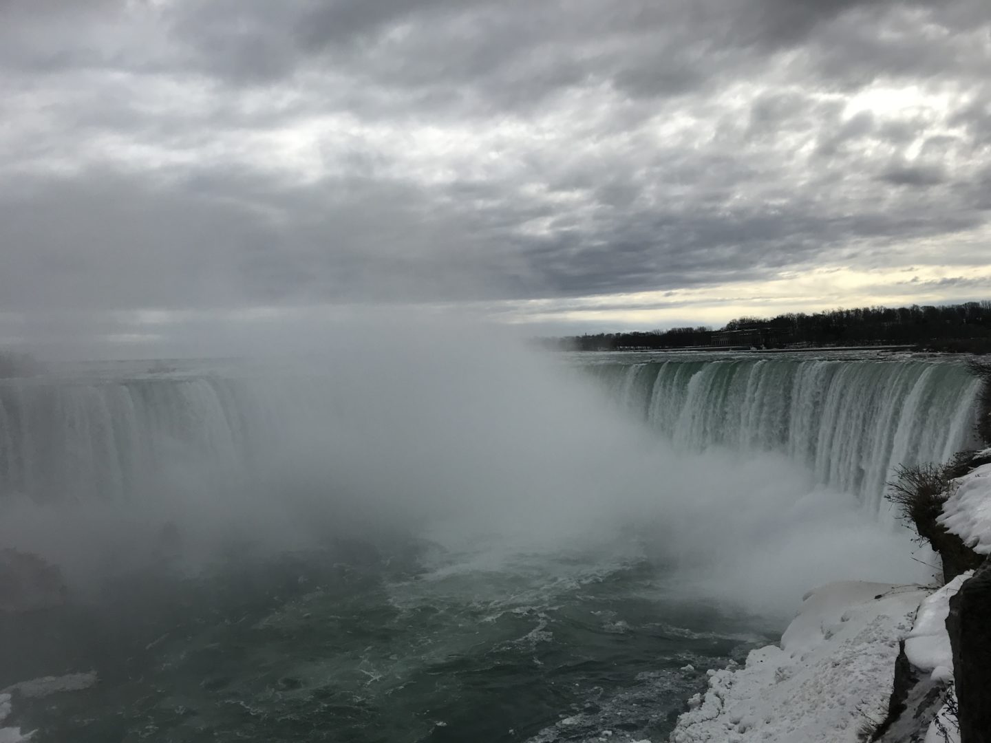 niagara falls thatgoangirl