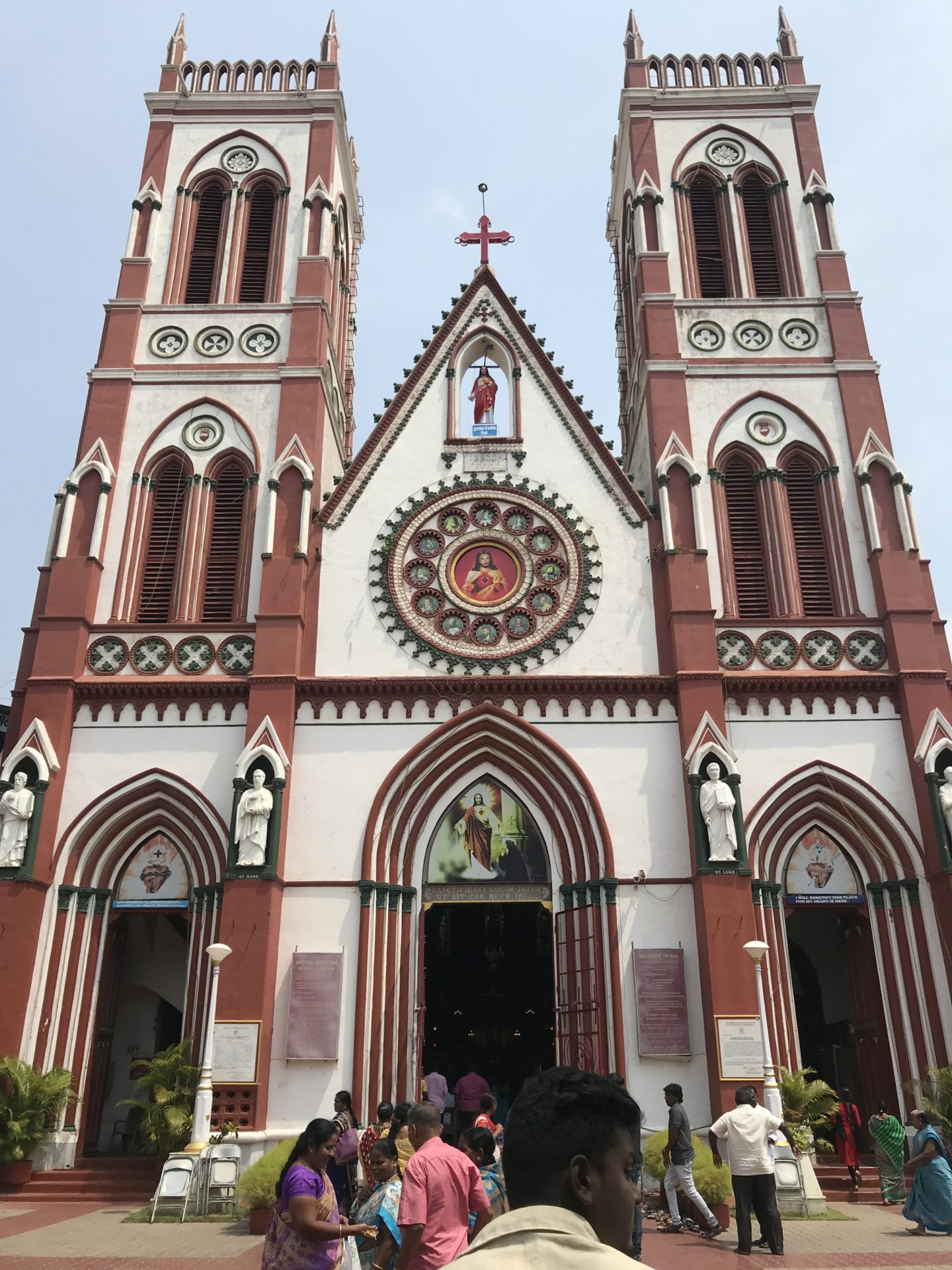 basilica of the sacred heart of jesus pondicherry