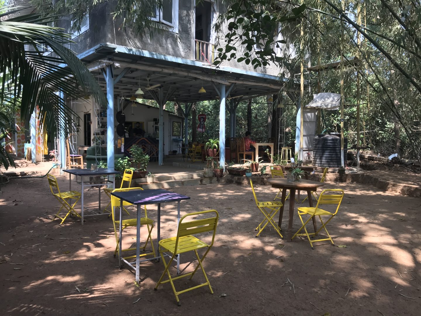 outdoor cafes in goa