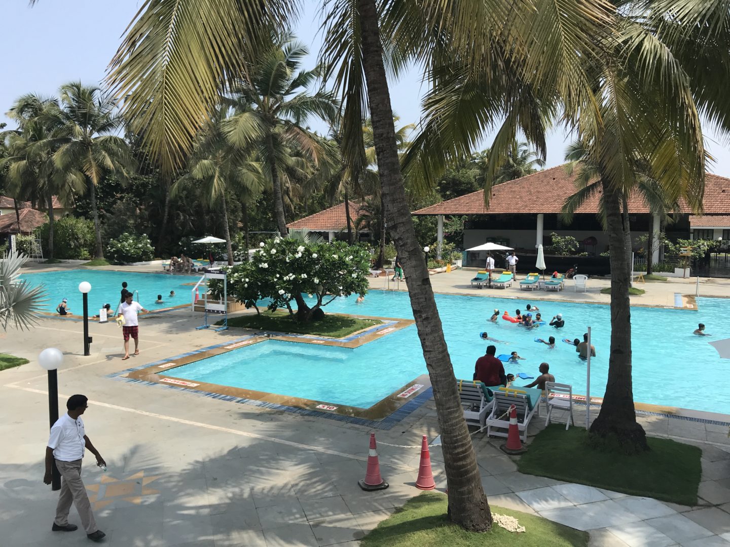 novotel swimming pool