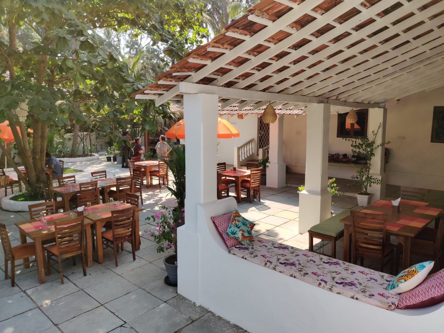 garden restaurants goa