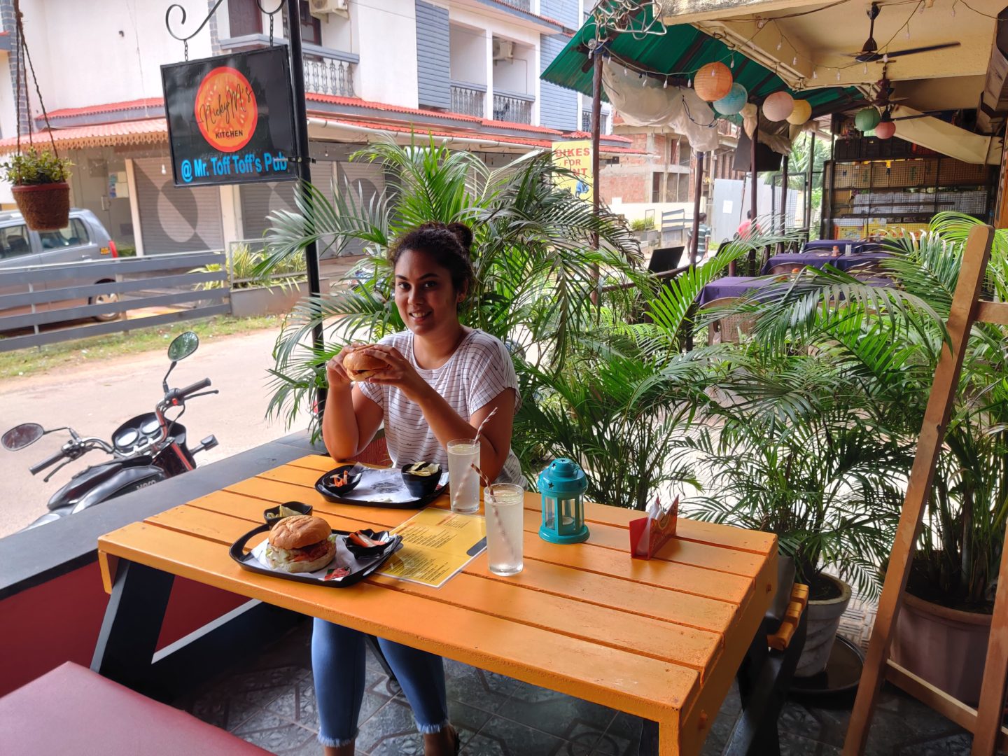 NICKY M’S KITCHEN – CALANGUTE’S NEWEST BURGER CAFE