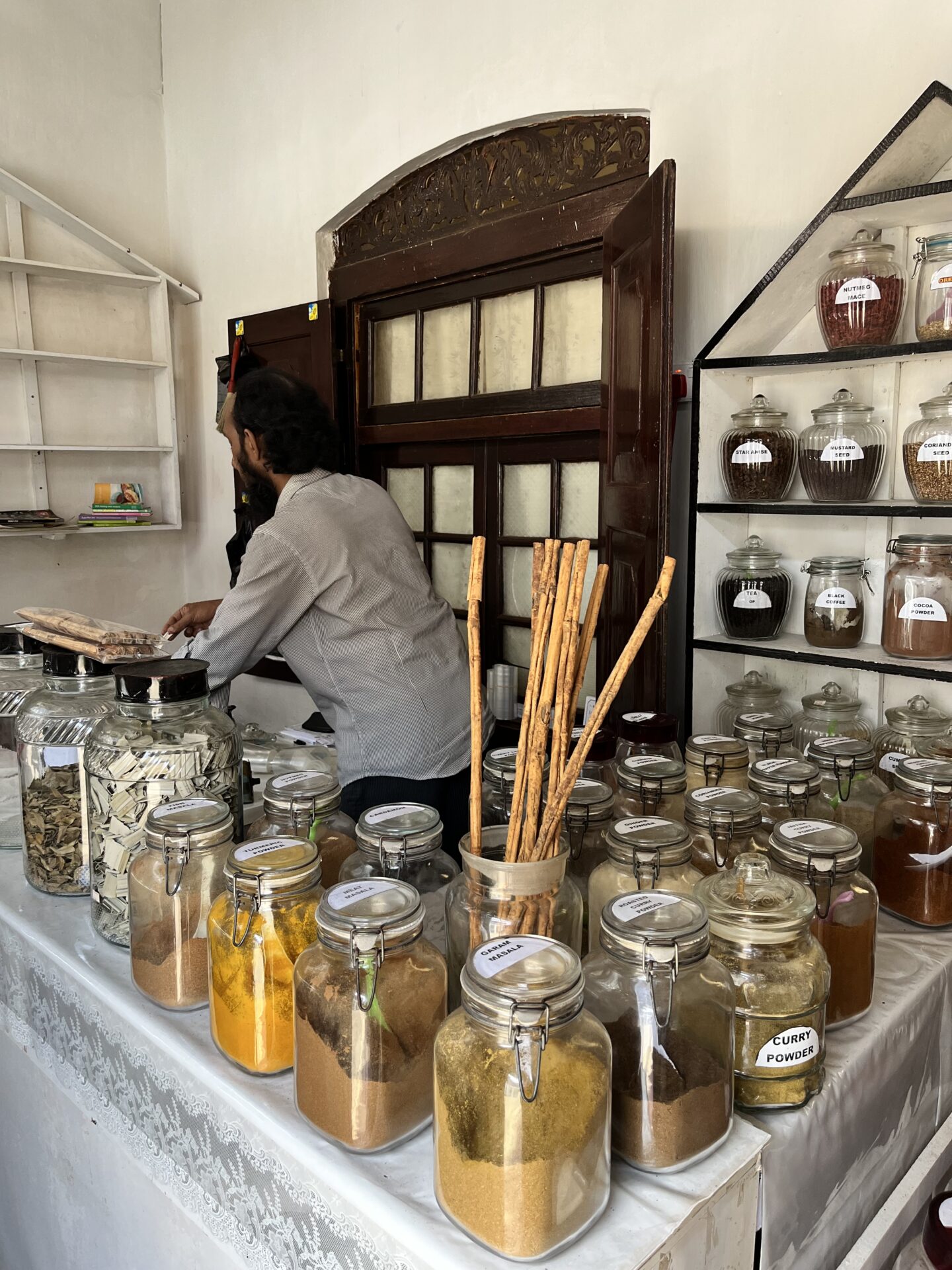 tea-store-galle-2