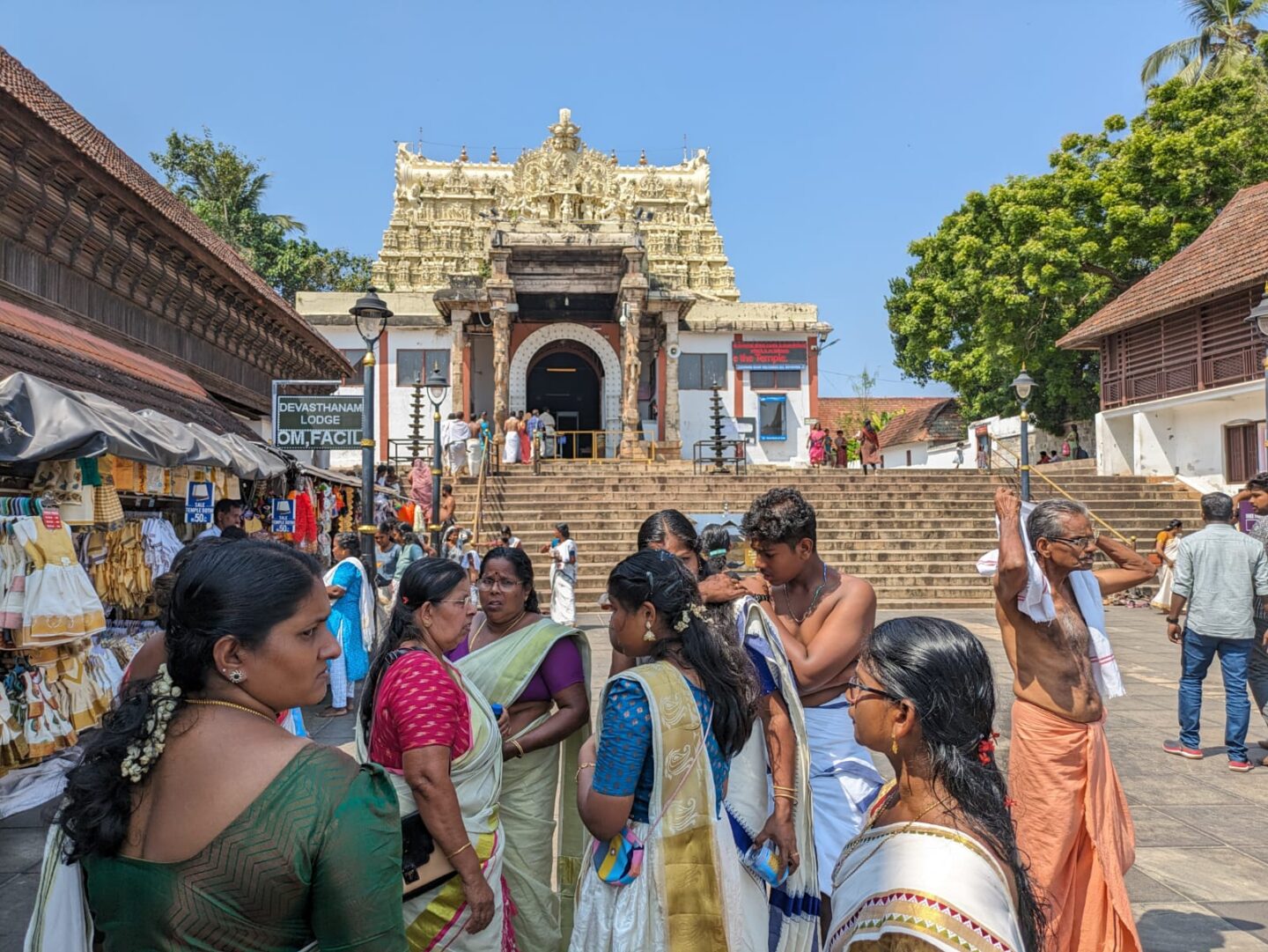 padmanabhaswamy temple thatgoangirl