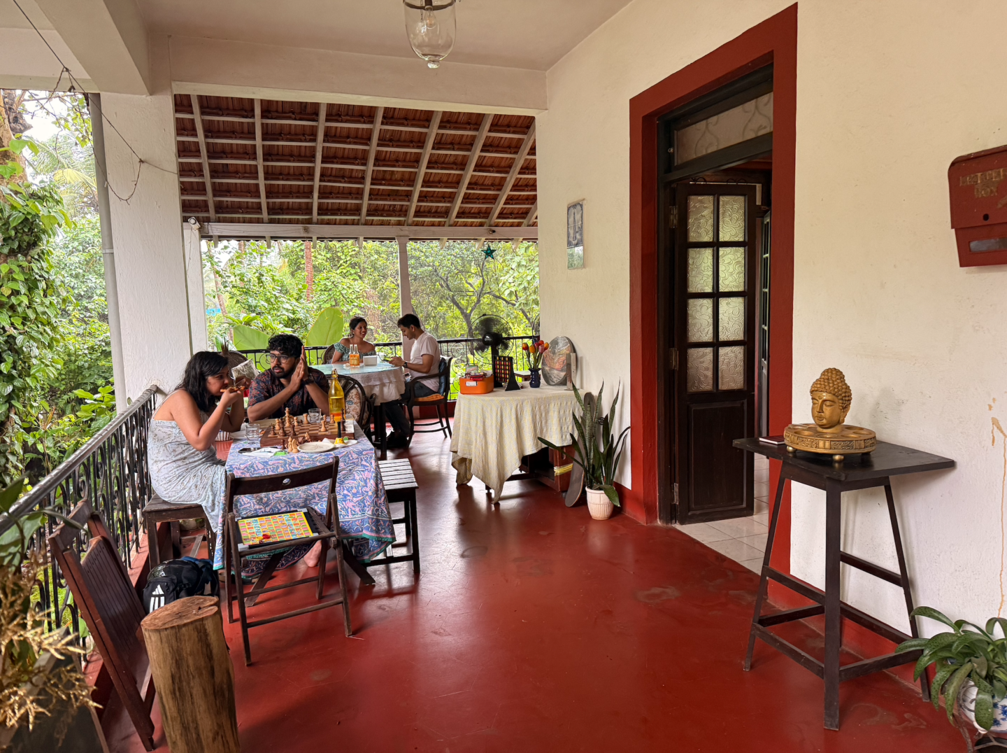 divar restaurant guide